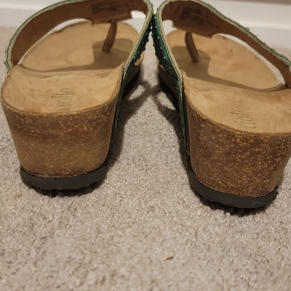 Rialto Brielle Studded Cork Wedge Studded Sandals Size 10